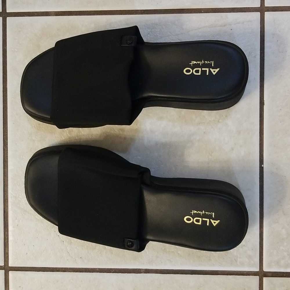 Aldo platform sandals